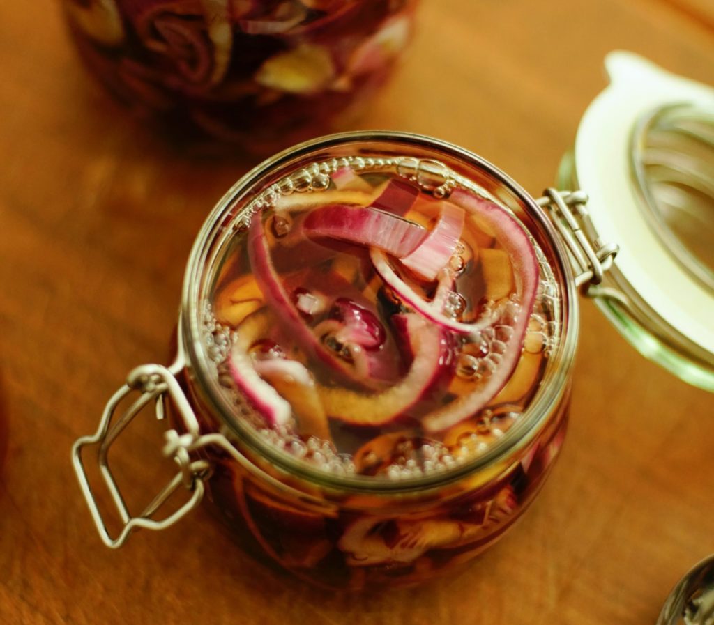 Homemade Pickled Red Onions